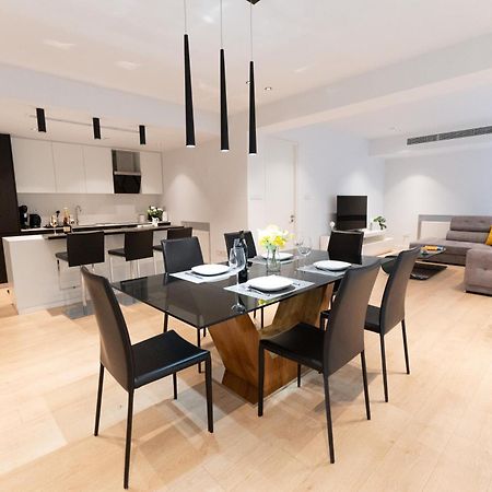 Wealthystays Nikosia Bagian luar foto