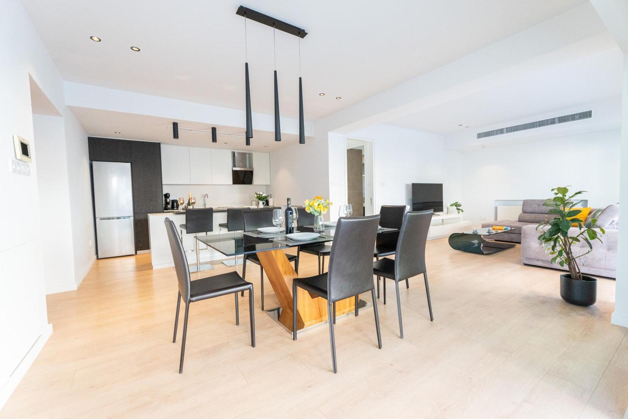 Wealthystays Nikosia Bagian luar foto