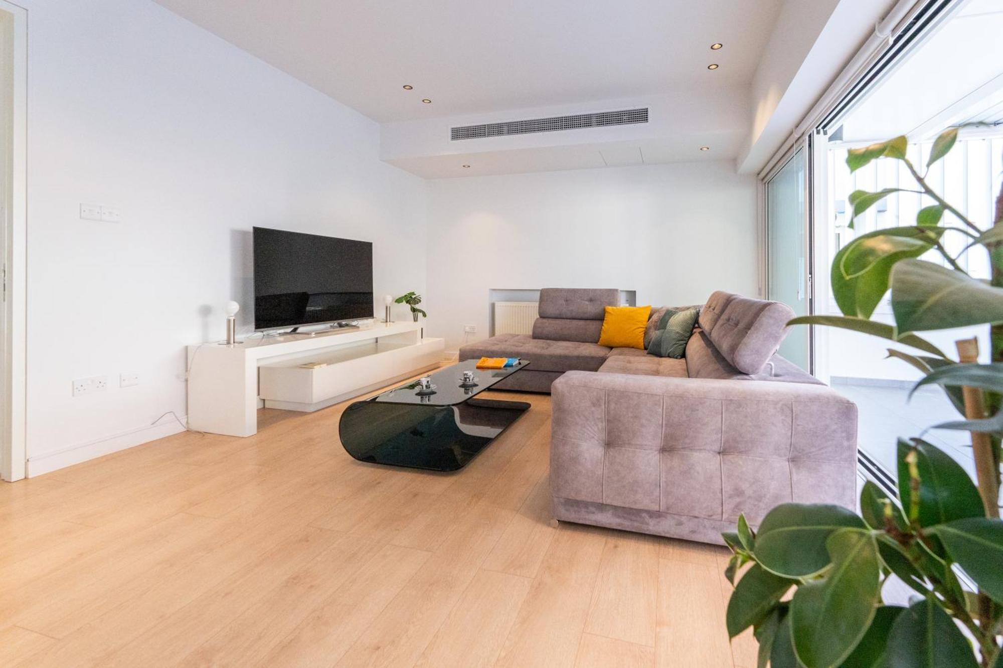 Wealthystays Nikosia Bagian luar foto