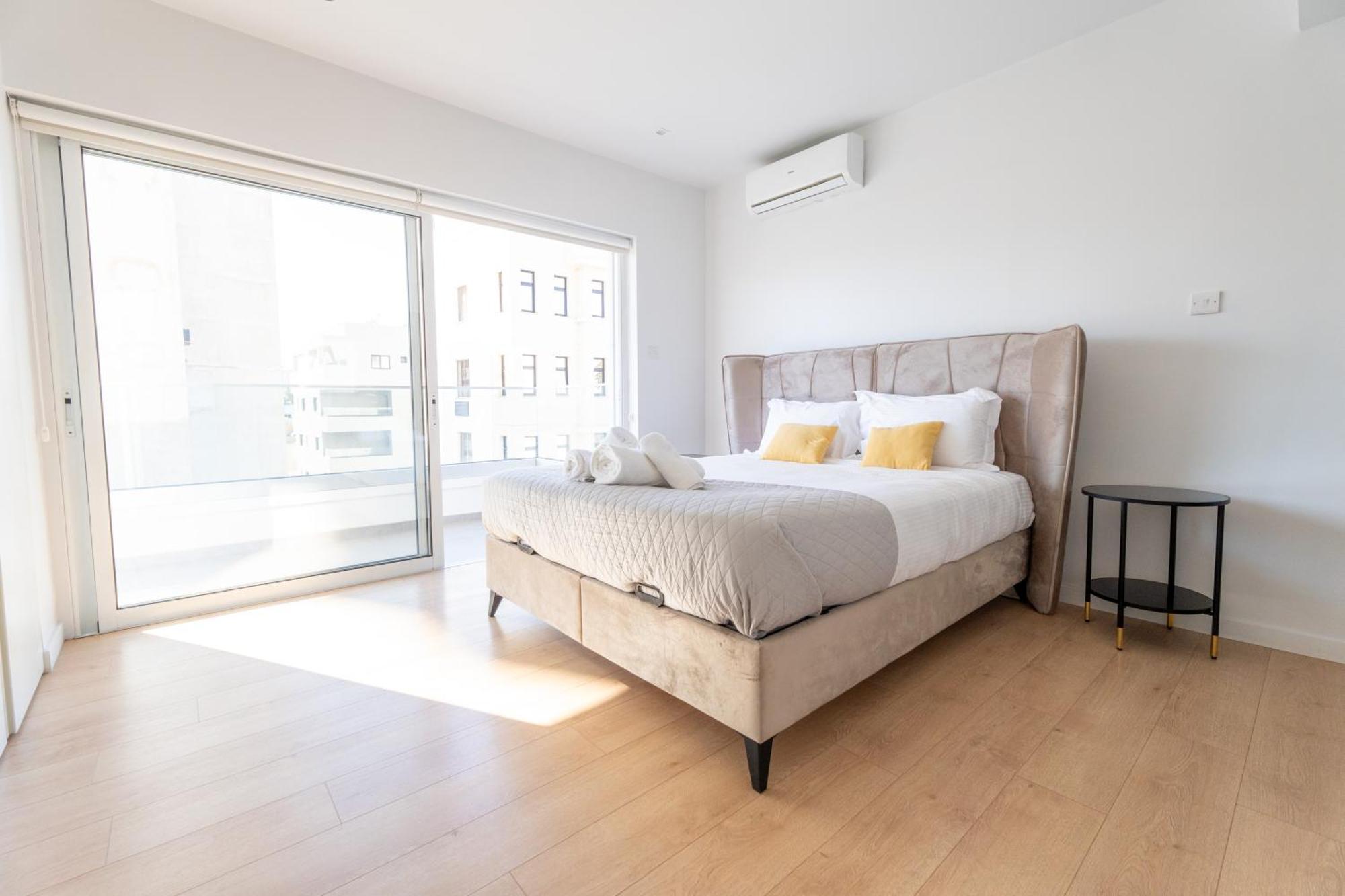 Wealthystays Nikosia Bagian luar foto